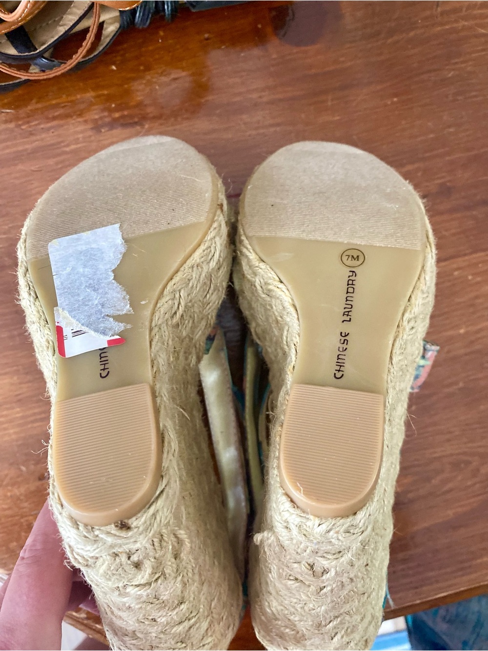CHINESE LAUNDRY MILKSHAKE WEDGE PLATFORM SANDALS - Picture 9 of 11